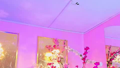 Snapshot of scarlette04 chatting on 02.20.26 SCARLETTE online show from 02.20.26