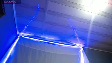 Scarlette online show from 12.30.24