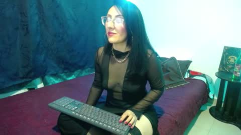 Scarlette online show from 02.27.25