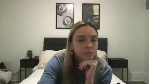 Snapshot of scarletterose_504259 chatting on 09.20.25 Scarlett online show from 09.20.25