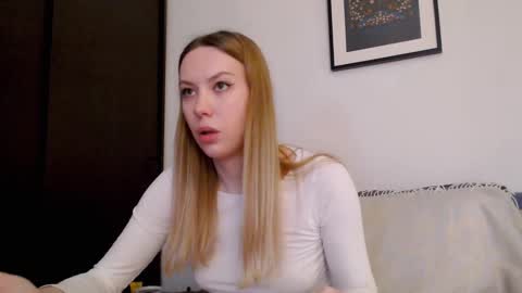 Snapshot of scarlettford chatting on 01.18.26 Scarlett online show from 01.18.26