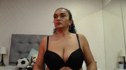 Snapshot of scarlettgreen_ chatting on 06.06.26 Scartt online show from 06.06.26