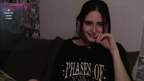 Scarlett online show from 12.20.25