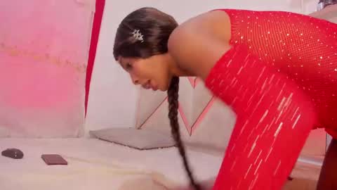 scarlett  online show from 10.05.25