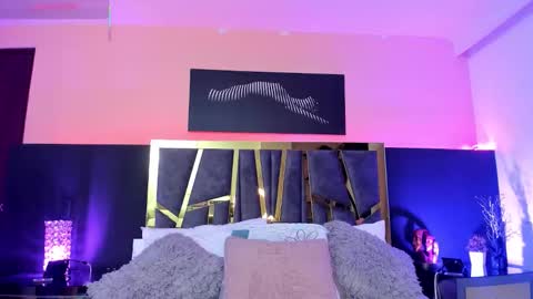 scarlettorres online show from 11.19.25