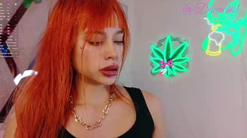 Snapshot of scarlettrusso1 chatting on 10.18.25 Scarlett online show from 10.18.25