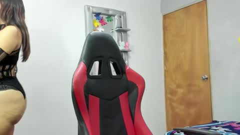 scarllet_lan online show from 01.20.25