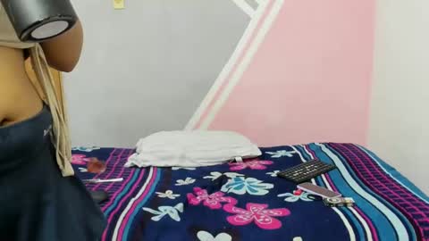 scarllet_lan online show from 02.06.25