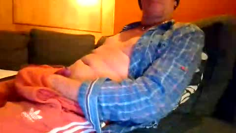 Snapshot of schmuhbaer1 chatting on 12.03.25 schmuhbaer1 online show from 12.03.25