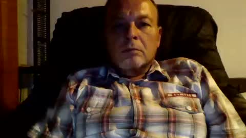 Snapshot of schnibschnab chatting on 09.18.25 schnibschnab online show from 09.18.25