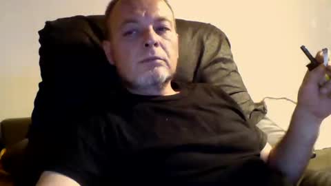 Snapshot of schnibschnab chatting on 09.25.25 schnibschnab online show from 09.25.25