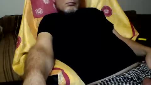 Snapshot of schnibschnab chatting on 09.30.25 schnibschnab online show from 09.30.25