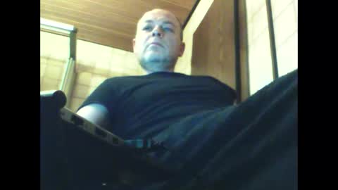 Snapshot of schnibschnab chatting on 11.03.25 schnibschnab online show from 11.03.25