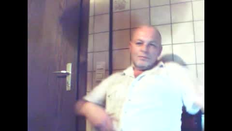 Snapshot of schnibschnab chatting on 11.16.25 schnibschnab online show from 11.16.25