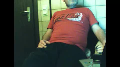 Snapshot of schnibschnab chatting on 11.17.25 schnibschnab online show from 11.17.25