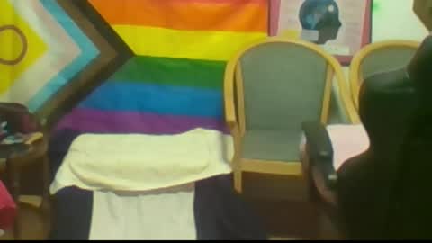 Snapshot of schnico chatting on 10.04.25 schmidti online show from 10.04.25