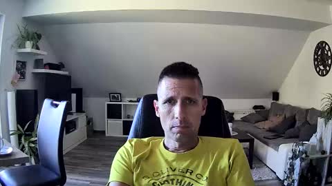 Snapshot of schnuckigeil chatting on 09.23.25 Dildomen online show from 09.23.25