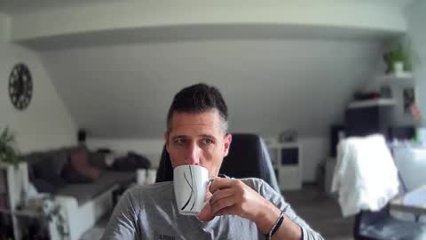 Snapshot of schnuckigeil chatting on 10.22.25 Dildomen online show from 10.22.25