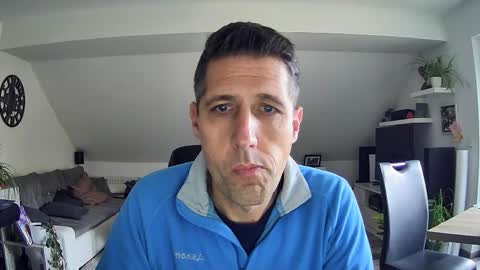 Snapshot of schnuckigeil chatting on 12.05.25 Dildomen online show from 12.05.25