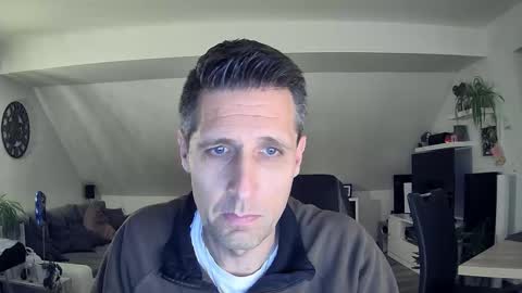 Snapshot of schnuckigeil chatting on 02.10.26 Dildomen online show from 02.10.26