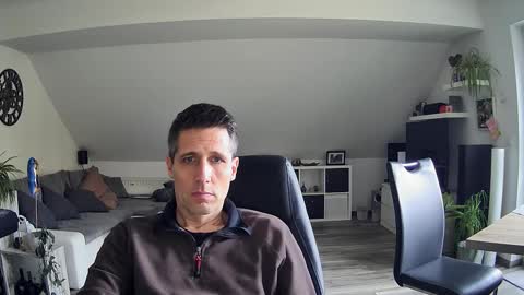 Snapshot of schnuckigeil chatting on 02.12.26 Dildomen online show from 02.12.26