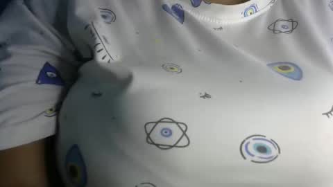 Snapshot of schoco_milf chatting on 11.27.25 mai latina online show from 11.27.25