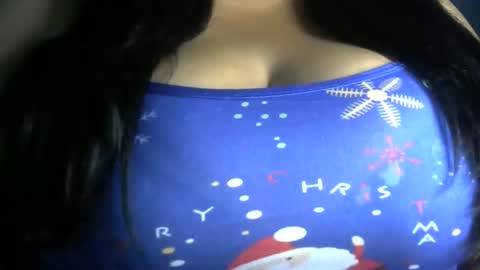 Snapshot of schoco_milf chatting on 11.28.25 mai latina online show from 11.28.25