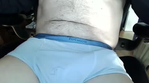 Snapshot of schooldayz chatting on 01.03.25 schooldayz online show from 01.03.25