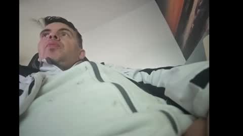 schosch01 online show from 03.12.25