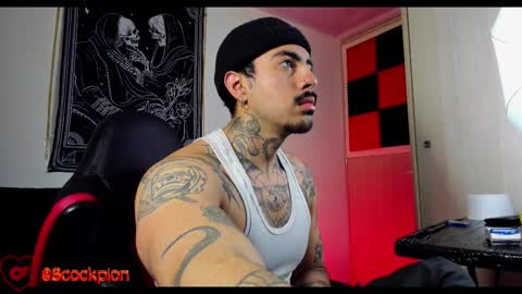 Alejandro help me to reach 200 thumps up online show from 02.18.26