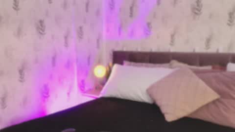 Scolw  online show from 11.04.25