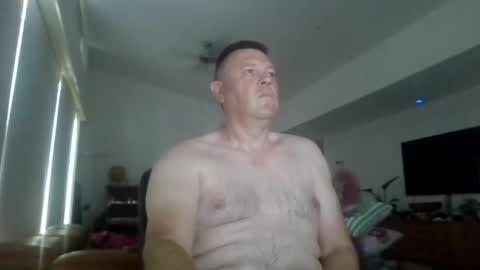 Snapshot of scoobs71 chatting on 02.11.25 Scoobs online show from 02.11.25