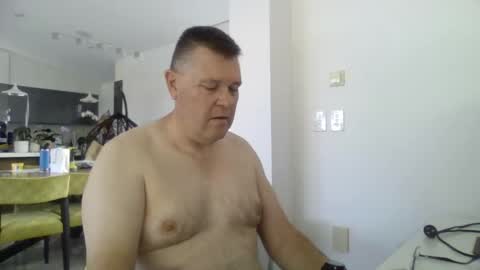 Snapshot of scoobs71 chatting on 11.26.25 Scoobs online show from 11.26.25