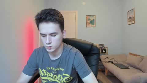 Snapshot of scooby_r chatting on 01.30.25 Thomas brunette and Alex blond online show from 01.30.25