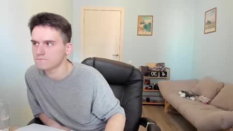 Snapshot of scooby_r chatting on 02.23.25 Thomas brunette and Alex blond online show from 02.23.25