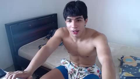 Snapshot of scoot2115 chatting on 10.26.25 scoot2115 online show from 10.26.25