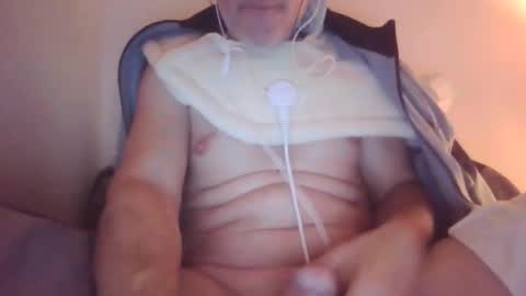 Snapshot of scotchwhieskie chatting on 01.17.26 scotchwhieskie online show from 01.17.26