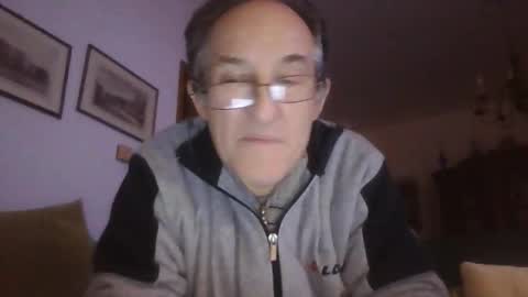 Snapshot of scotchwhieskie chatting on 02.01.26 scotchwhieskie online show from 02.01.26