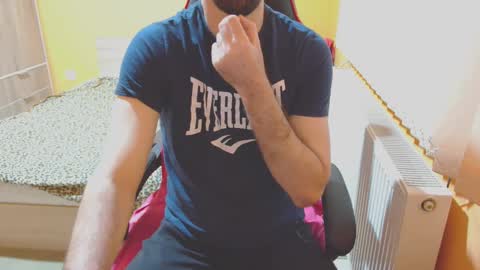 Snapshot of scotty_98 chatting on 01.13.25 scotty_98 online show from 01.13.25