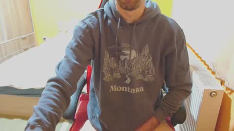 Snapshot of scotty_98 chatting on 02.17.25 scotty_98 online show from 02.17.25