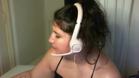 Danni online show from 10.30.25