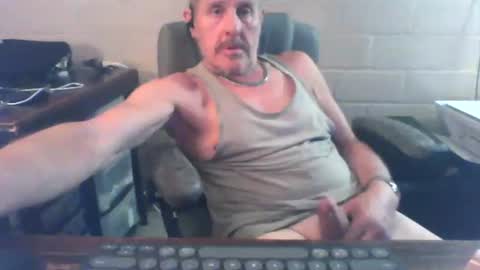 Snapshot of sdh69 chatting on 06.08.26 eating pussy sucking dick online show from 06.08.26