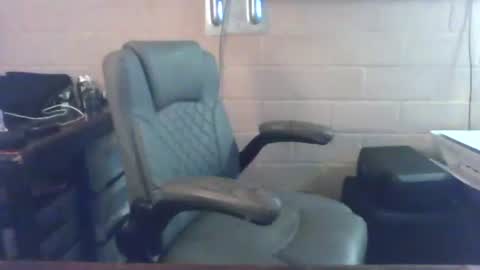 Snapshot of sdh69 chatting on 06.10.26 eating pussy sucking dick online show from 06.10.26