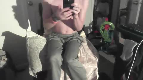 Snapshot of sdseventy chatting on 02.22.25 ObvHype online show from 02.22.25