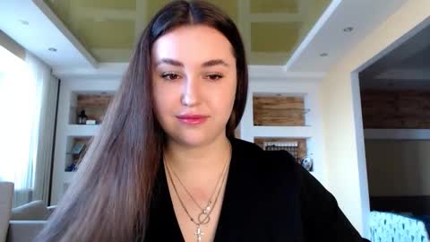 Snapshot of sea_cocktail chatting on 02.10.25 Elizabeth  online show from 02.10.25