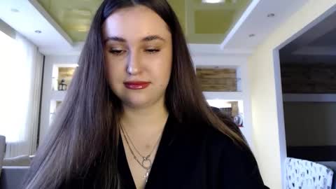 Snapshot of sea_cocktail chatting on 02.15.25 Elizabeth  online show from 02.15.25