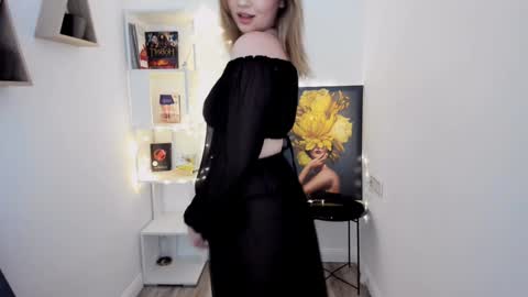 Kate online show from 01.24.25