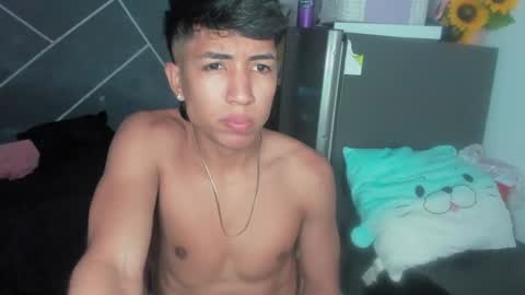 Snapshot of sean_scoth2 chatting on 01.08.25 Sean Scoth online show from 01.08.25