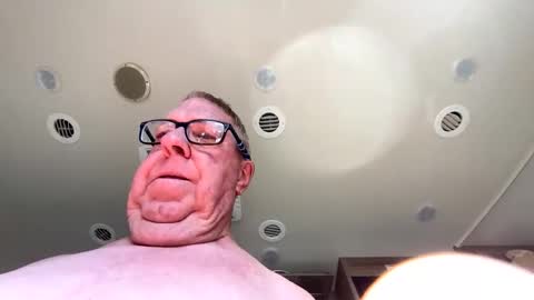 Snapshot of seaskiii chatting on 12.15.25 Chris online show from 12.15.25