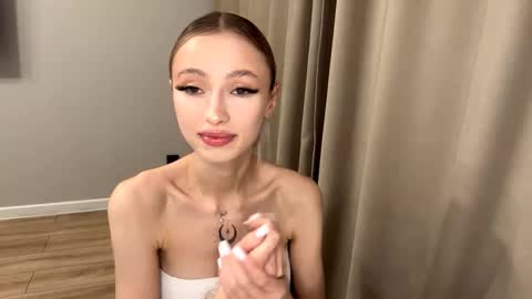 Snapshot of seasonhamiss chatting on 03.14.26 Kate online show from 03.14.26